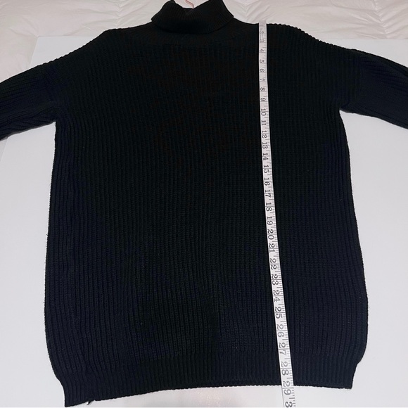 BooHoo turtleneck pullover sweater, chunky knit, black, tunic fit, size L - Picture 4 of 11